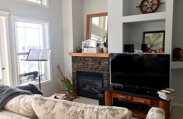 Rocky Mountain Views Cozy Townhome