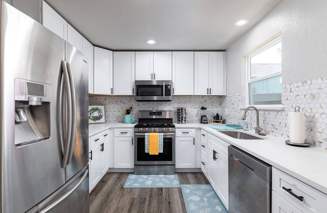 Rodeo! A Great Home 8 MIN to Riverwalk, Downtown, Quarry. Pet Friendly Sleeps 8