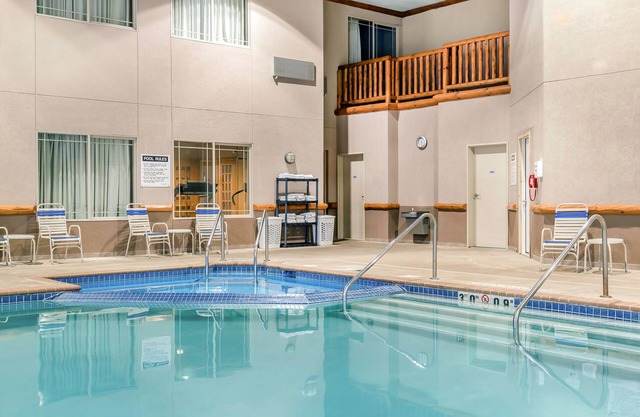 Rodeway Inn and Suites Tomahawk