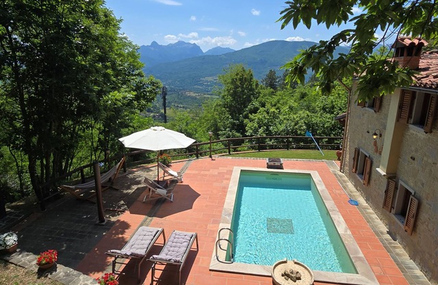 Romantische Villa mit privatem Pool in schöner Lage, absolute Privatsphäre.
