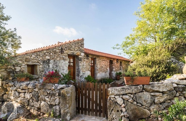 Haus der römischen Straße | Casa da Estrada Romana | In der Nähe von Porto de Mós + Fátima