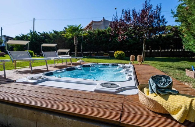 Romantic Apartment With Hot Tub, Agropoli, Italy