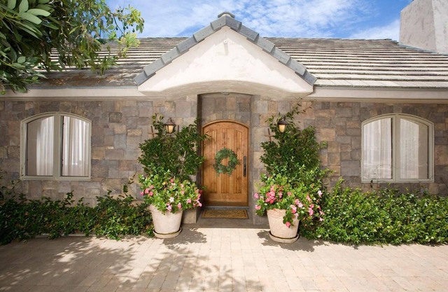 Romantic Cottage in Avocado Grove - Jacuzzi, Kamin, Ansichten!