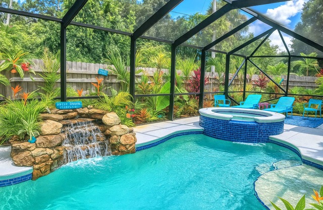 Romantic getaway! Pool home with hot tub ,Tiki Bar. Close Beaches , live music !