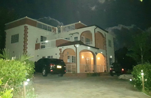 Romantic getaway, with a great view of both sunrise and sunset over the mountain