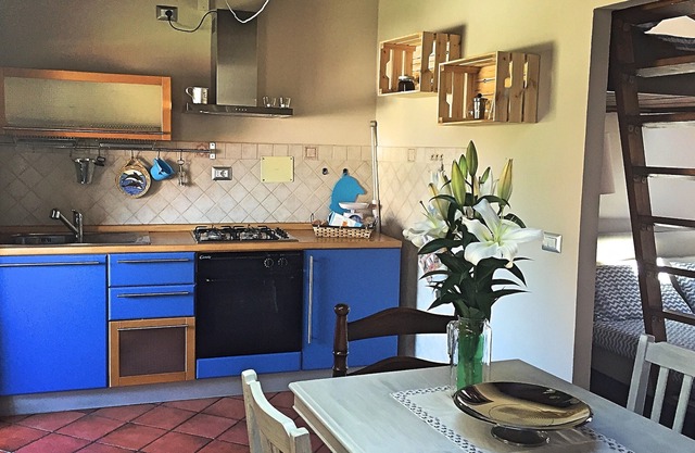 Romantic loft in the center of Suna, 5 min from the beach