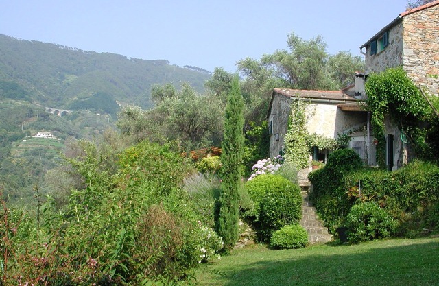 Romantisches Steinhaus im Naturschutzgebiet der Cinque Terre (3 km vom Meer)