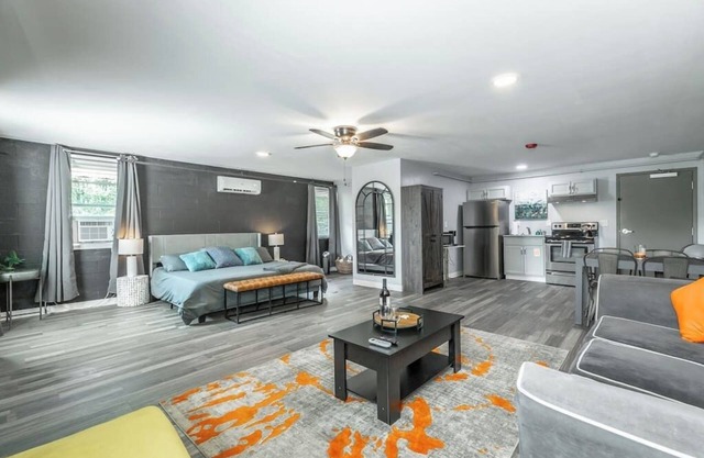 Suite 208 - Romance at Rock Spring Resort