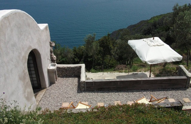 Romantische Suite de charme mit Terrasse und Blick auf das Meer von Amalfi sowie Privatparkplatz