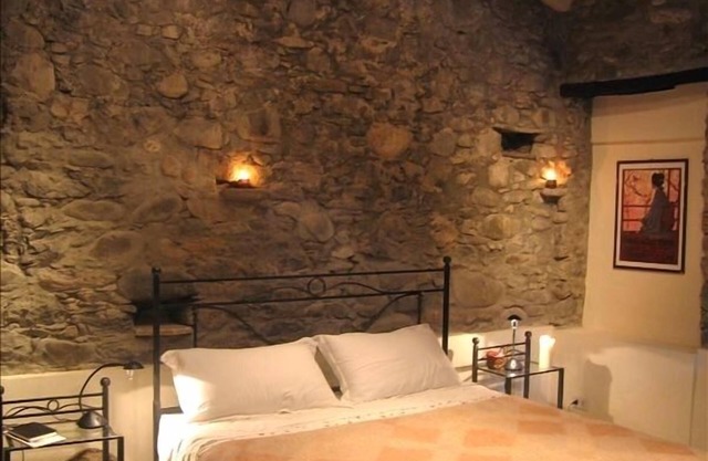 Romantisches toskanisches Cottage am Fluss in der Nähe von Geschäften / Restaurants