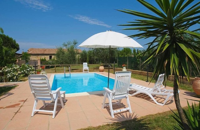 ROMANTISCHE VILLA MIT POOL FREUNDLICH