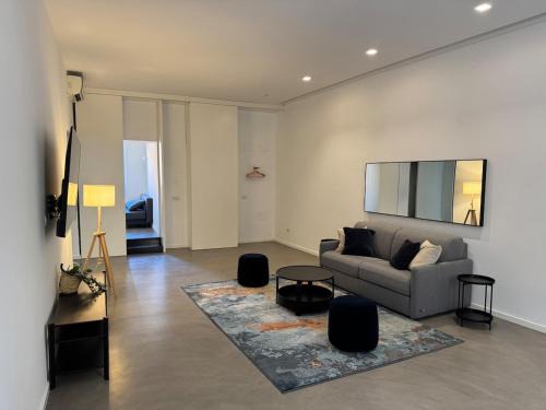 Rome design stay 161 - Pantheon and Trevi Fountain
