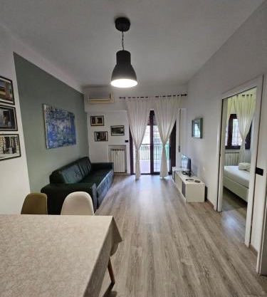 ROME HOLIDAY QUIET AND CONFORTABLE APARTMENT