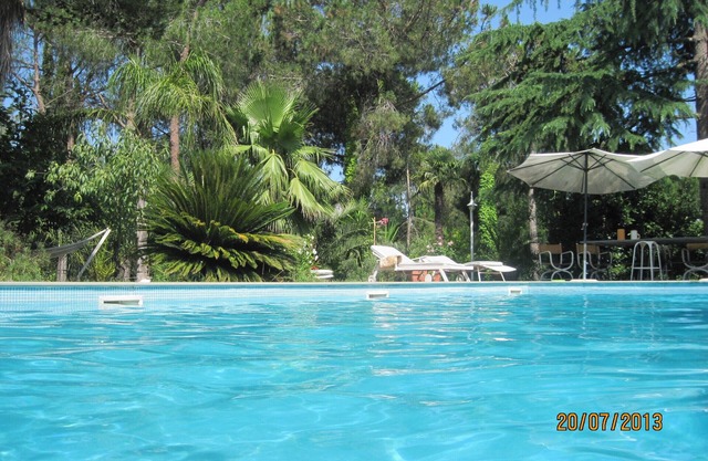 ROME VILLA HÜTTE Ausschließliche Verwendung von POOL großen Schwimm TREEHOUSE AVAILABLE