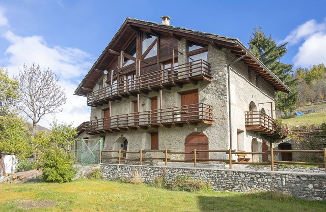Romito Lodge Apartment Mountain Retreat, Cesana Torinese, Italy