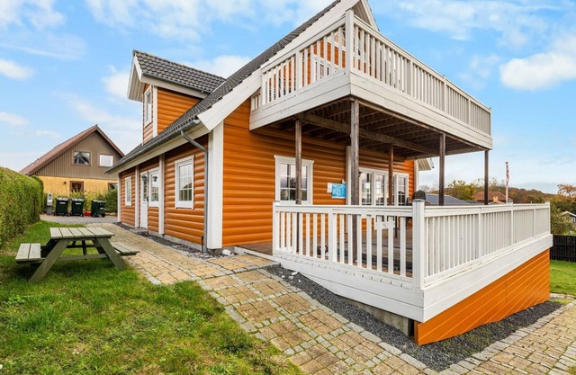 "Romy" - 450m from the sea by Interhome