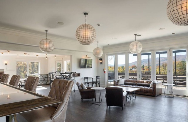 Rooftop Penthouse Overlooking VA Wine Country/Mountain Views/Dtwn Crozet