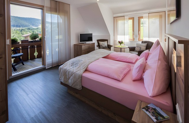 Zimmer '10 35' mit Bergblick, privater Terrasse und WLAN