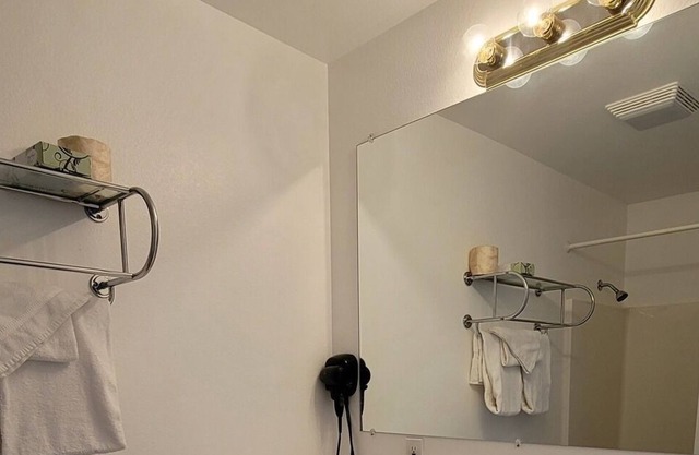 Room 22 Double Queen Studio with Kitchenette
