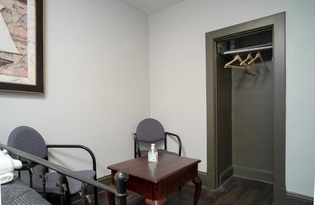 Room #3 Ottawa downtown
