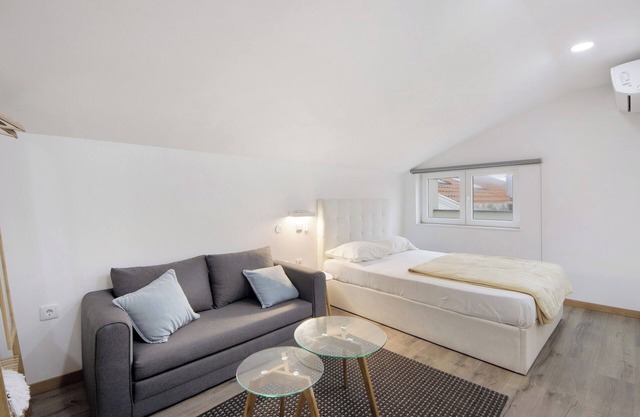 Zimmer 'Al Katekero - Quarto 203' mit Balkon, Wi-Fi und Klimaanlage