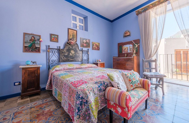 Room 'Blu' with Shared Terrace, Wi-Fi and Air Conditioning