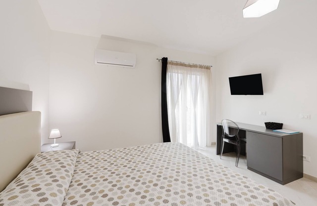 Zimmer 'Camera 3' mit Balkon, Wi-Fi und Klimaanlage