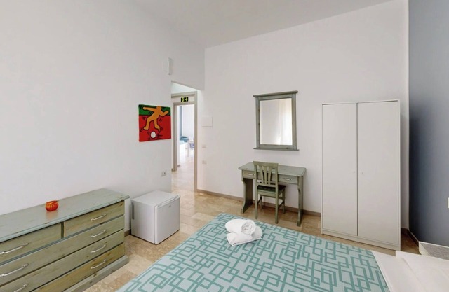 Habitación 'Camera Girasole' con Wi-Fi y aire acondicionado