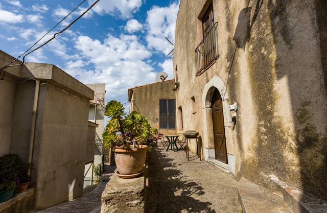 Zimmer 'Casa Dello Aromatario' mit Privatterrasse, Wi-Fi und Klimaanlage