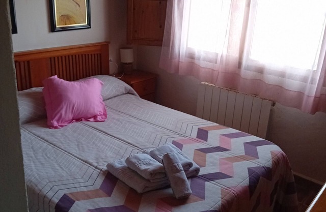 Zimmer 'Doble 3' mit gemeinsamer Terrasse und Wi-Fi
