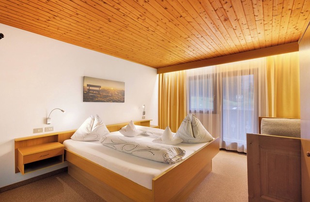 Zimmer 'Ederhof 10' mit Bergblick, Gemeinschaftsterrasse und Wi-Fi