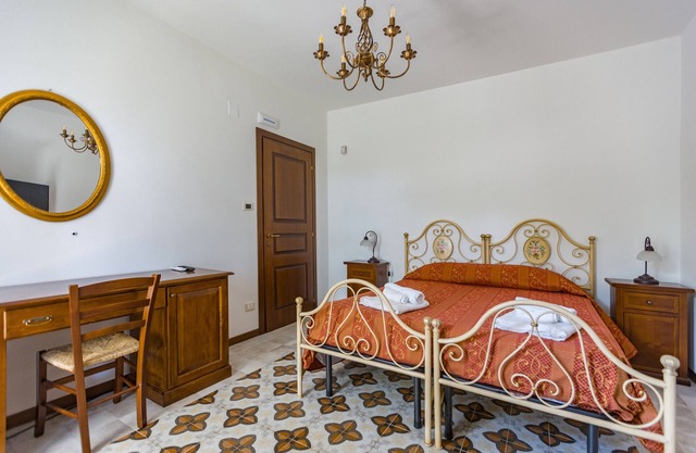Room 'Ghiro' with Mountain View, Wi-Fi and Air Conditioning