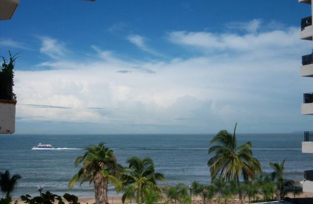 Room in Apartment - Vallarta Jr Suites in the Exclusive Zona Romantica