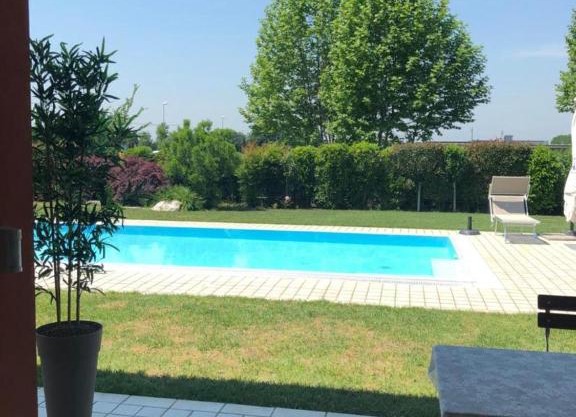 Room in BB - Casa Belvedere - complimentary Wifi and private parking