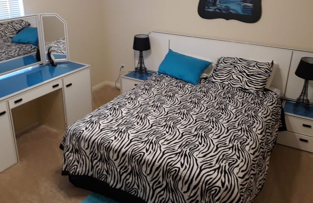 Privates Zimmer mit Queensize-Bett - Große Residenz (300 m²) BL