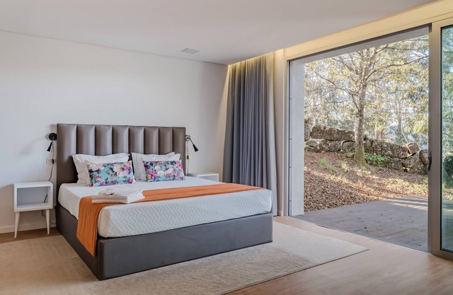Zimmer 'King Deluxe - Oak Nature' mit Gemeinschaftspool, Gemeinschaftsterrasse und Wi-Fi