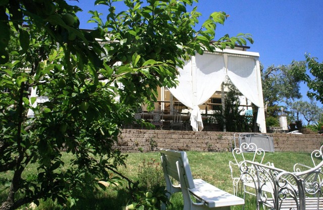 Zimmer 'La Casina Di Parrana 1' mit Gemeinschaftsterrasse, Gemeinschaftsgarten und Wi-Fi