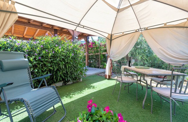 Room 'Mirto' with Shared Terrace, Wi-Fi and Air Conditioning