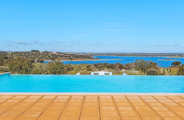 Habitación 'Raposa' con piscina compartida, Wi-Fi y aire acondicionado