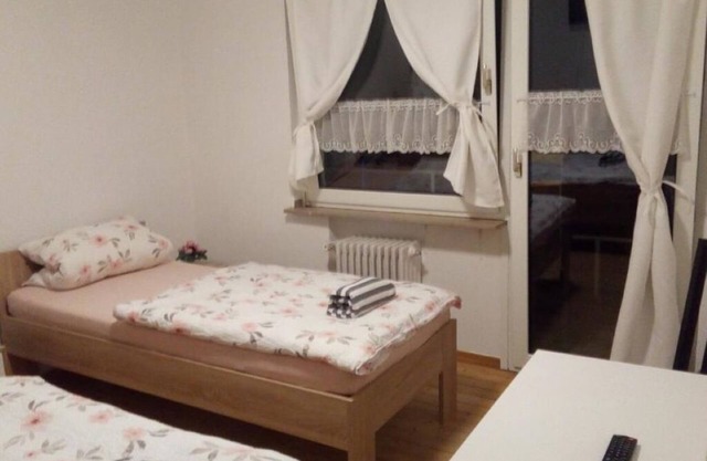 Zimmervermietung Pargen (Standard Zweibettzimmer mit Gartenblick)
