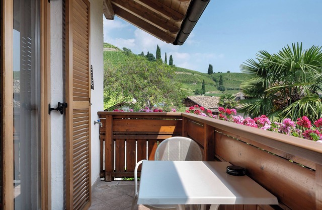 Room 'Seaberhof 3 Erkerzimmer' with Lake View, Shared Pool and Wi-Fi