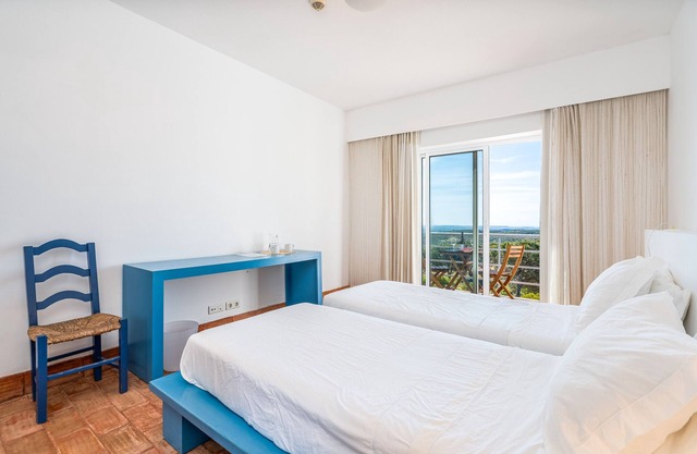 Zimmer 'Setembro' mit Meerblick, Gemeinschaftspool und Wi-Fi