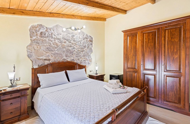 Room 'Talia' with Sea View, Wi-Fi and Air Conditioning
