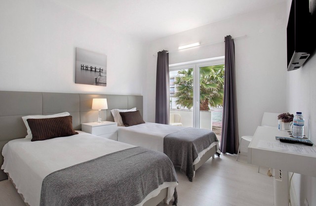 Zimmer 'Twin 8' mit Balkon und Wi-Fi