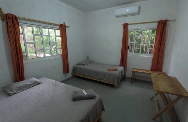 ROOM WITH ALL SERVICES, LOCATED IN BARRA DE LA CRUZ "BARRADISE" NO 1