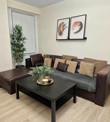 Rooms in Manchester 6 minutes Drive to Victoria Station