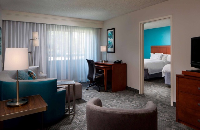 Roomy 1BR Suite w/ Heated Pool, Breakfast & Pet-Friendly Amenities Await