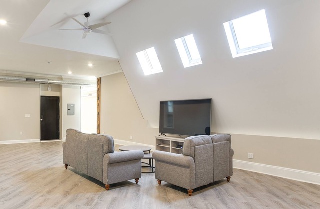Roomy Troy Apt, Walk to Downtown & Waterfront!