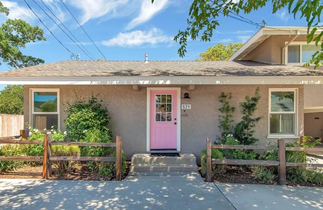 Rosé Getaway Close to Downtown Paso Robles 2 Bed/1 Bath