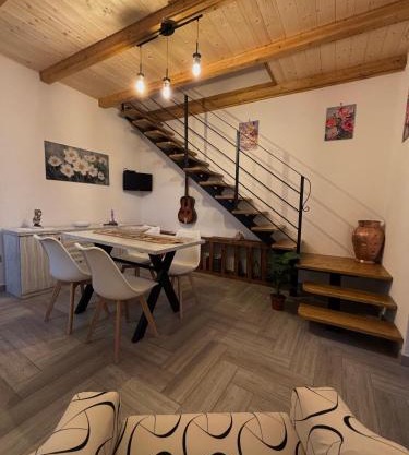 Rosa Life House